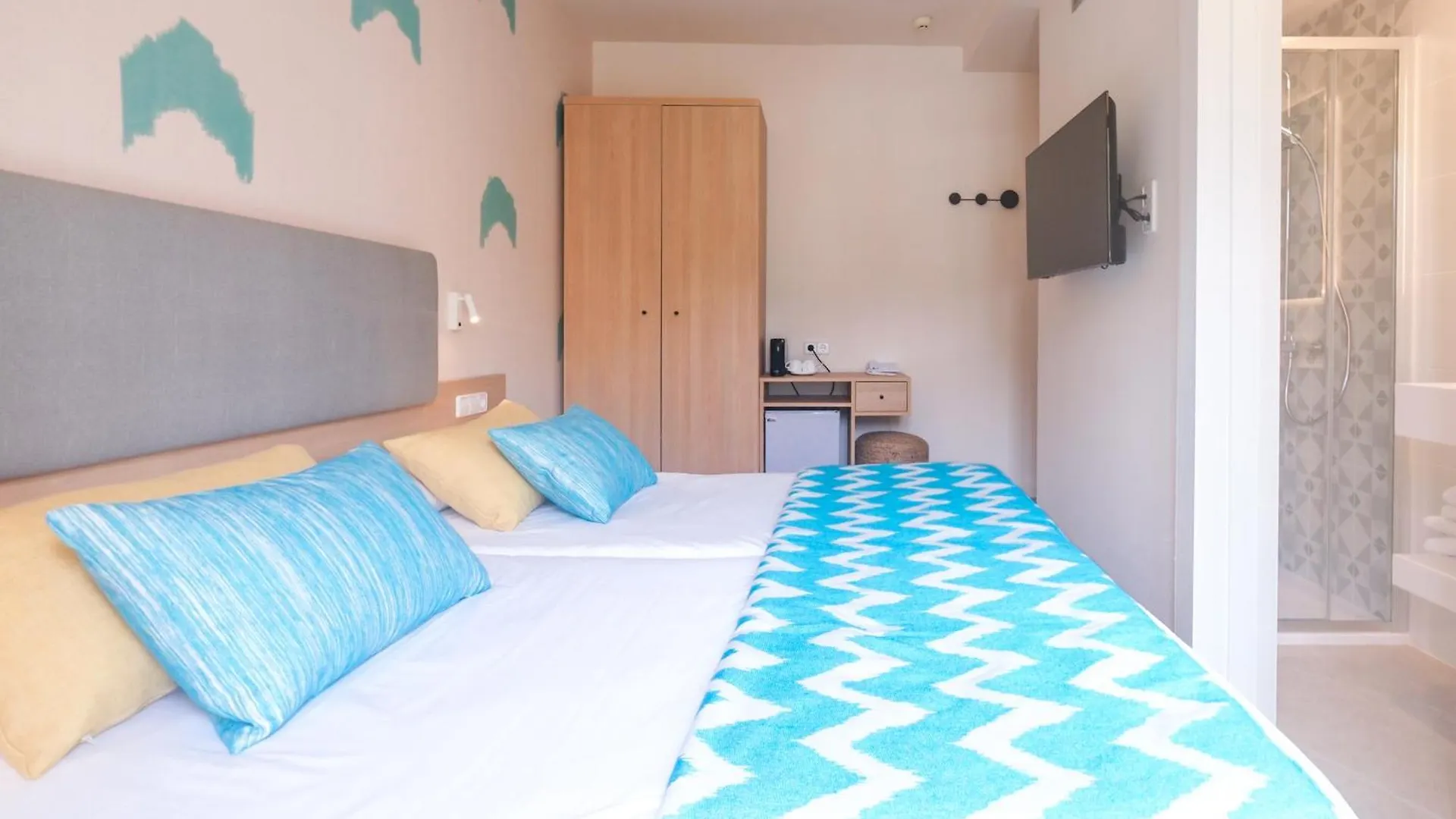 Cupido Boutique Hotel Peguera 3*,